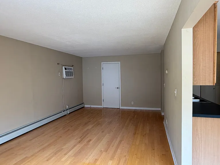 1770 Bryant Ave S #217 — Photo 13