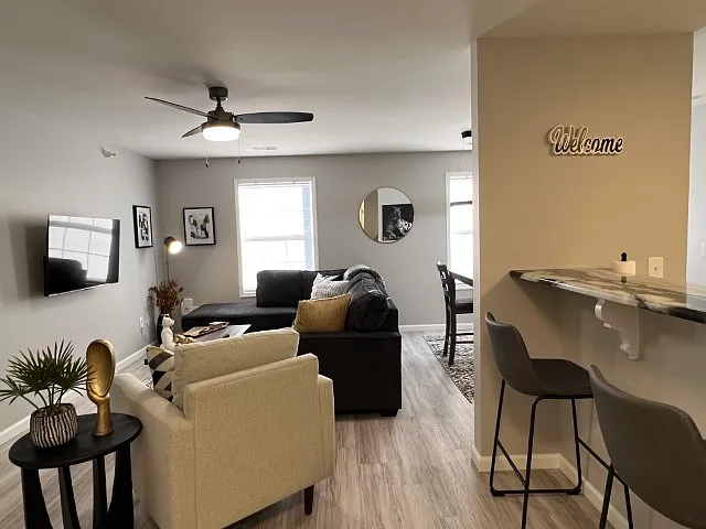 Adam Street Apartments — Photo 3