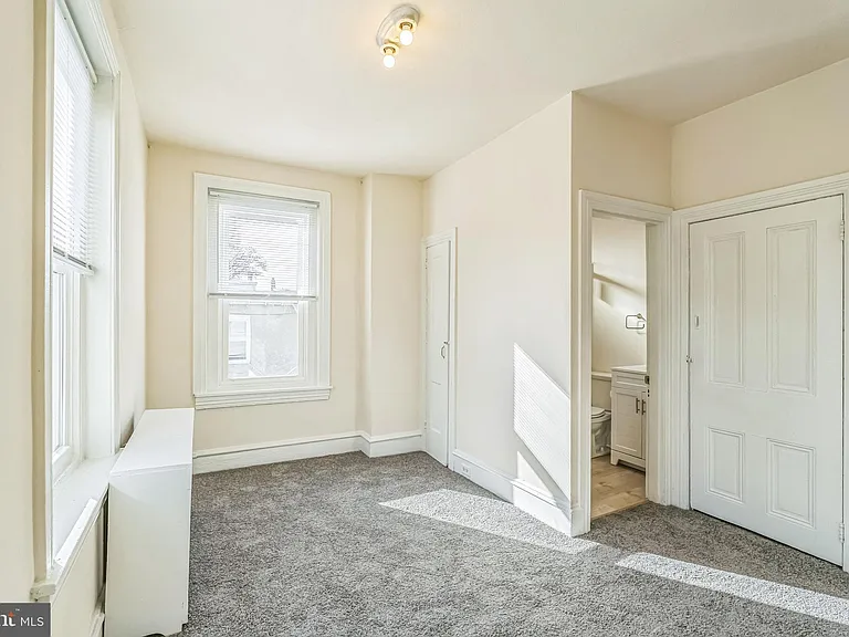 459 Martin St #2R — Photo 12