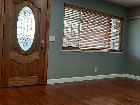 3rd image of 64 Cronin Dr
