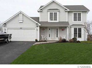 1462 Sunrise Dr, Walworth, NY 14568