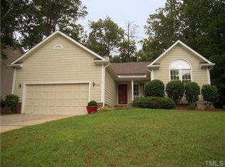 115 Stonehollow Ct, Cary, NC 27513