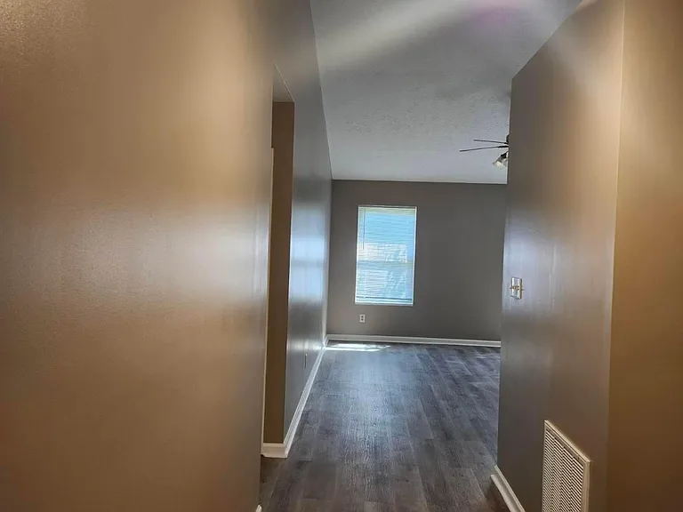 5881 Gadsen Dr — Photo 4