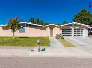 1605 Country Club Cir, Las Cruces, NM 88001
