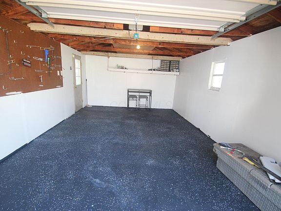 4th image of 1143 Glenwood Dr