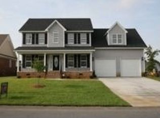 1229 Cullen Dr, Fayetteville, NC 28304