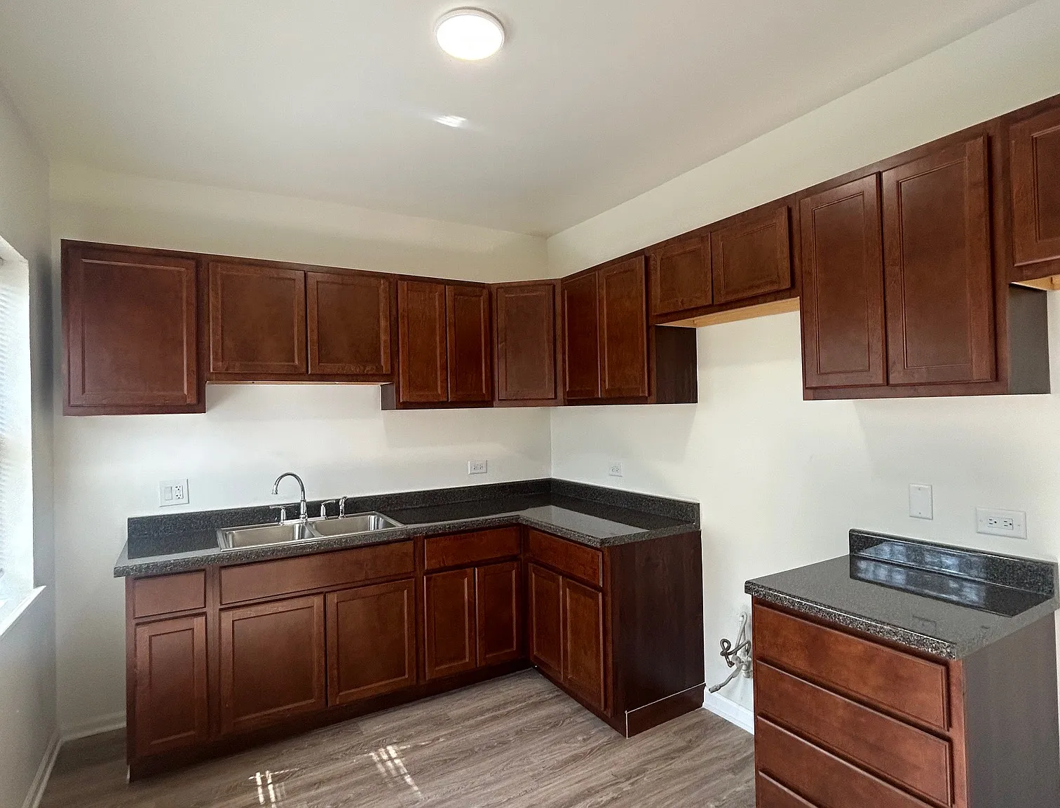 Washington Park Apartments — Photo 2