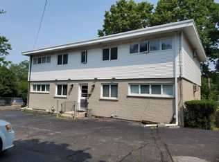 65 W Crystal Lake Ave, Crystal Lake, IL 60014