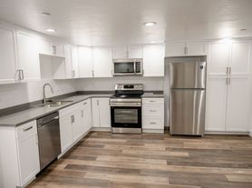 495 E Jessop Ave