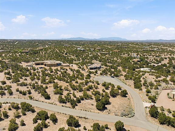 5th image of 37 Sundance Ridge Cir