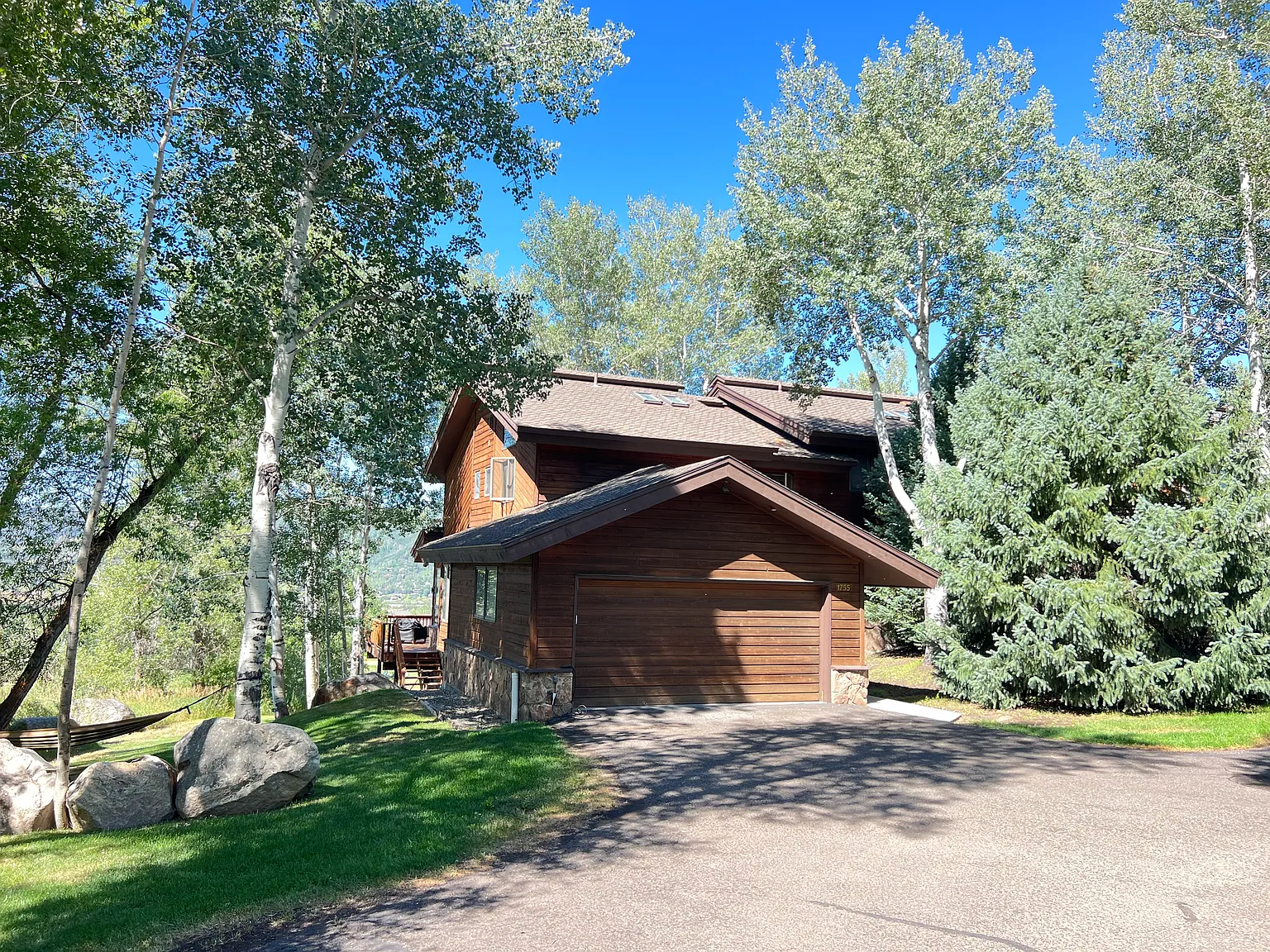 3 bed, 1995 sqft, $5,500 — Photo 3