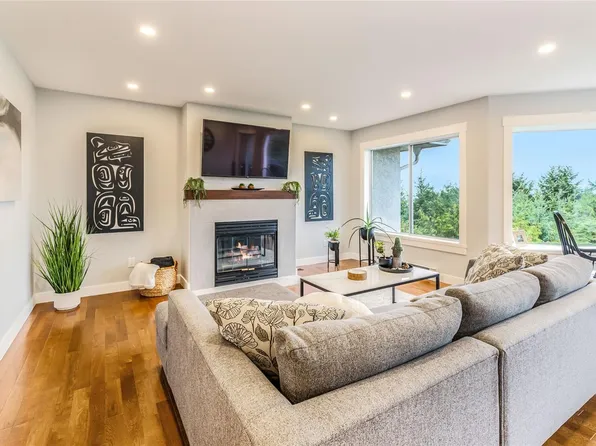 978 Highview Ter, Nanaimo, BC V9R 6K5