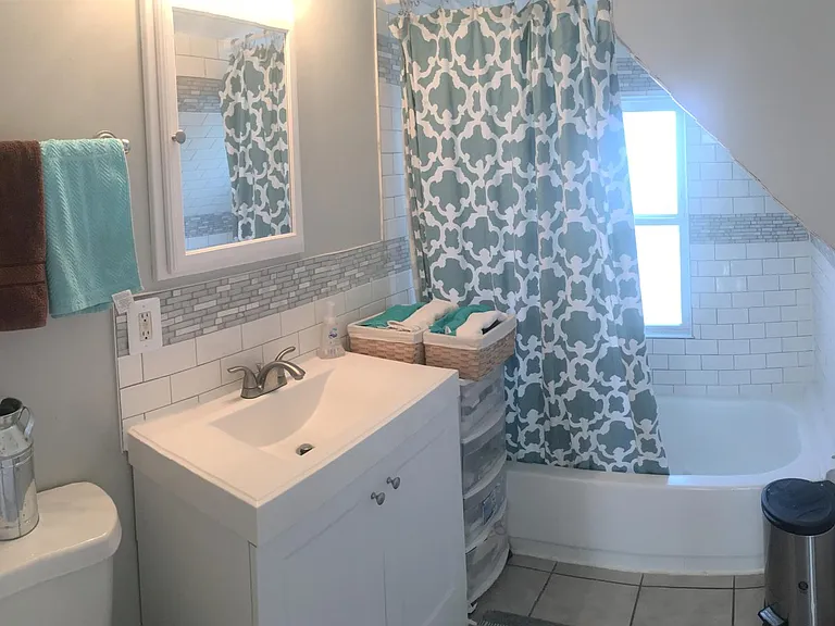 1927 Washington St NE #1 — Photo 13