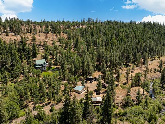 2nd image of 304 Toad Rd