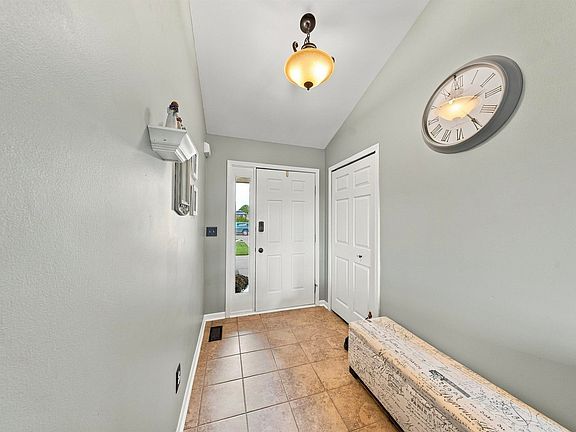 3rd image of 31108 Quail Run Dr