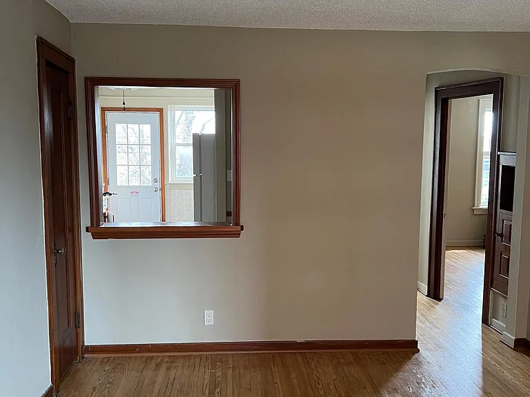 1054 Kenmore Ave #12 — Photo 5