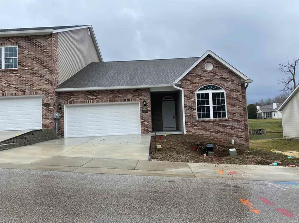 2467 N Stonelake Cir, Bloomington, IN 47404