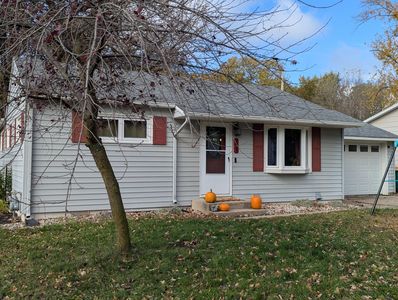 208 McArthur Dr, Albert Lea, MN, 56007