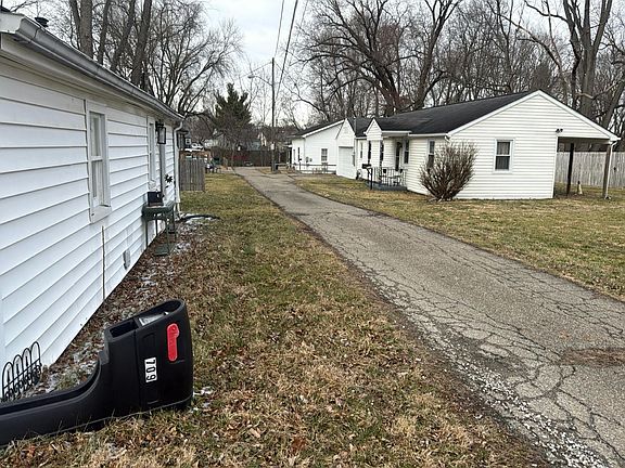 4th image of 709 Olive Ln