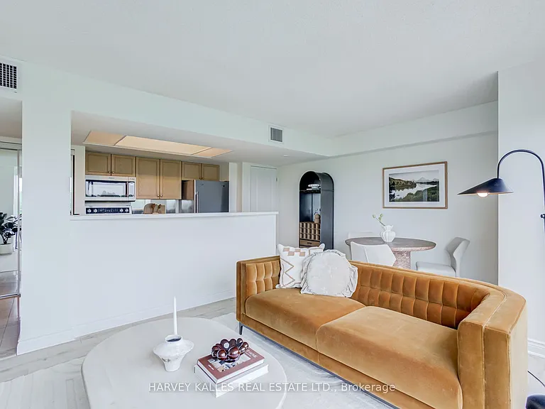 97 Lawton Blvd #601 — Photo 8