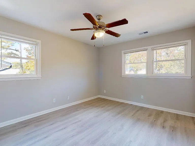 308 & 312 Dacian Rd — Photo 13