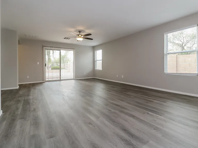15299 W Adams St — Photo 7