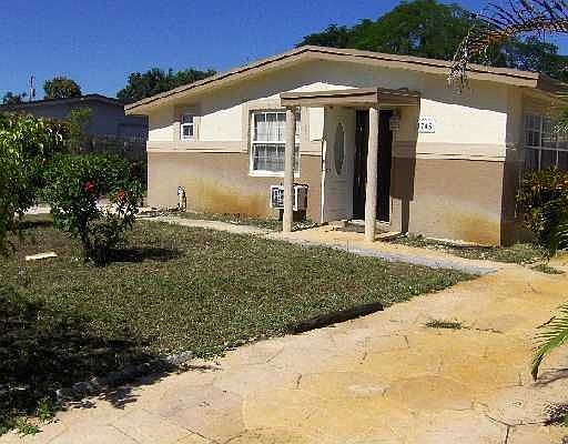 1st image of 1705 NW 15th Pl