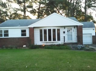 2745 Heutte Dr, Norfolk, VA 23518