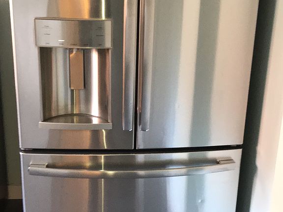 5th image of 970 Manvel St