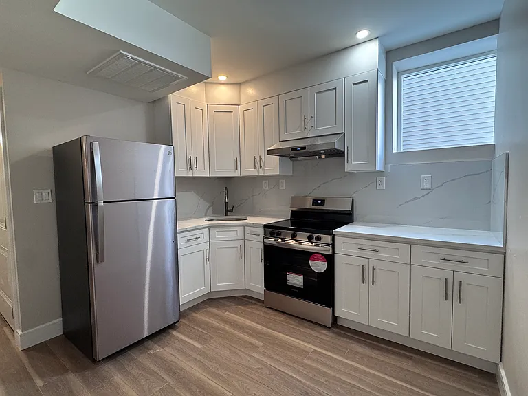 397 Philip Ave #1 — Photo 2