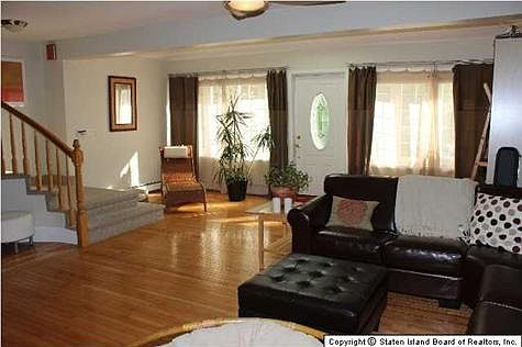 3rd image of 343 Clarke Ave