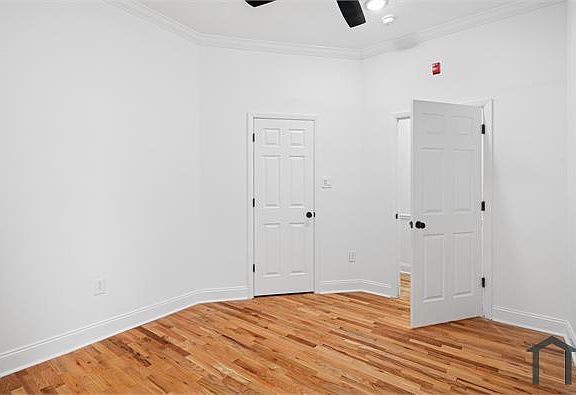4th image of 4060 Aspen St Unit 1