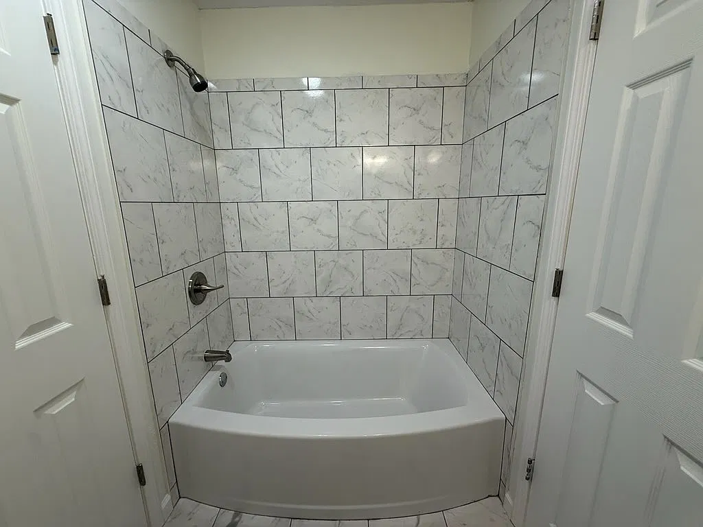 2 bed, $975 — Photo 3