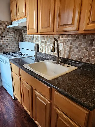 2761 Decatur Ave #5C