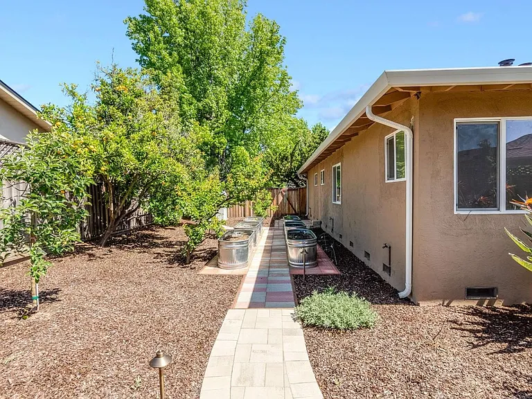 12371 Saraglen Dr — Photo 34