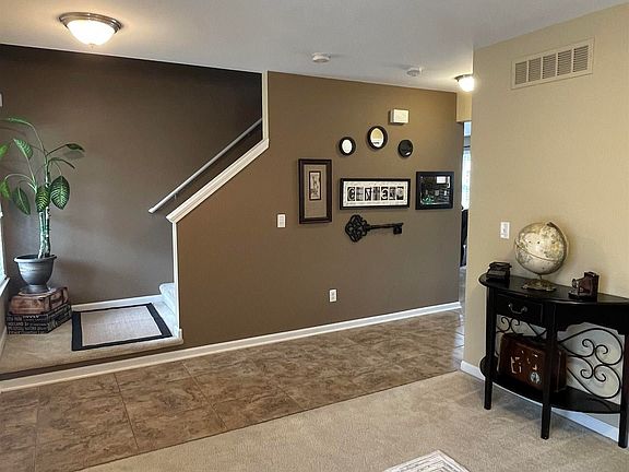 5th image of 46453 Leanna Dr