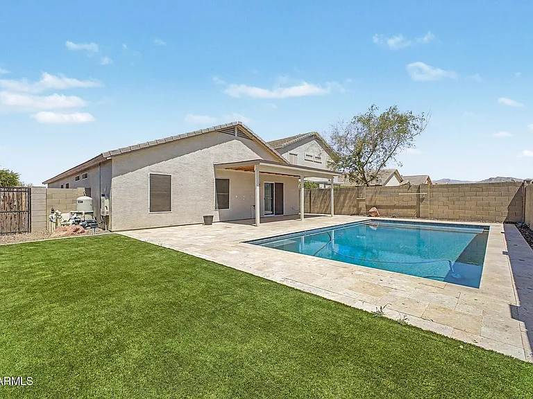 1633 S 225th Ln — Photo 30