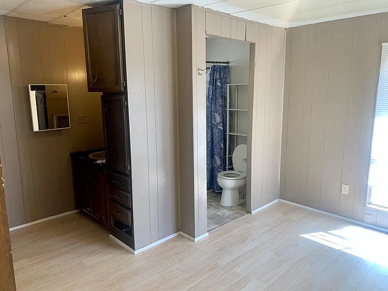 501 W Loring Ave #7 — Photo 5