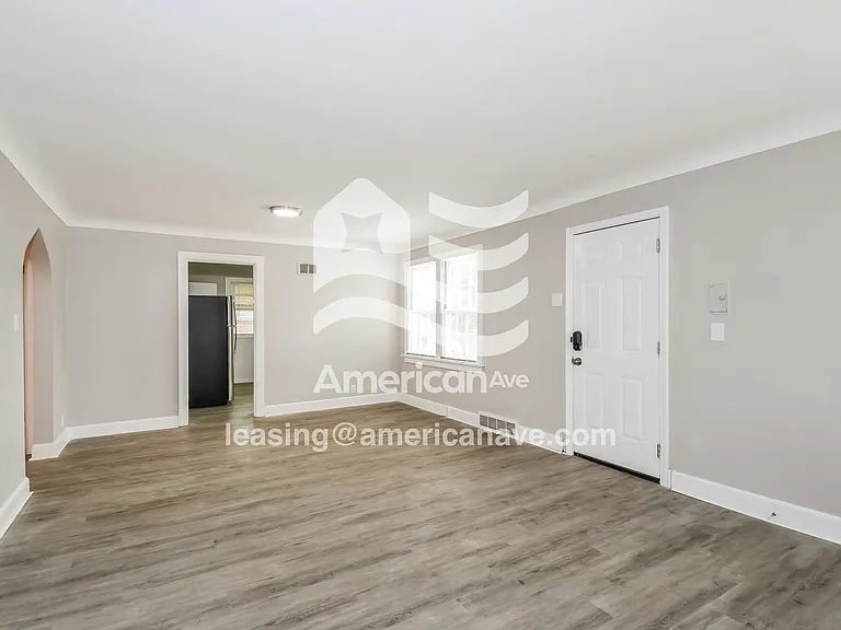 1165464_005_living_room_12847201.jpg