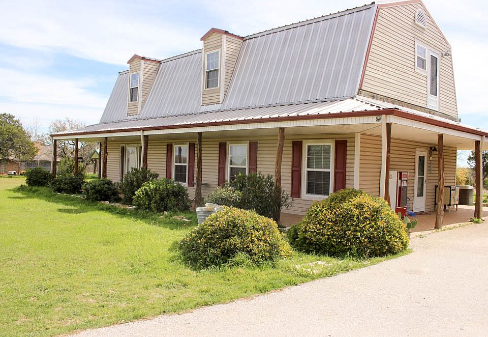 1st image of 201 Cedar Ln