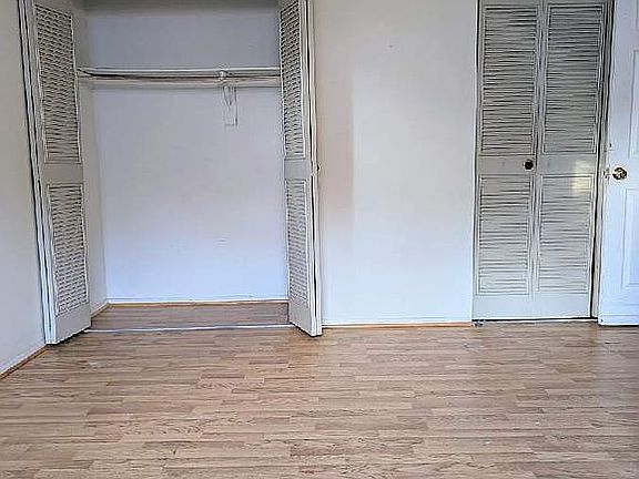 5th image of 3712 Highland Ave W