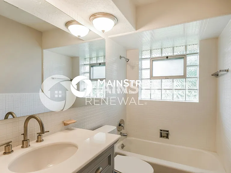 WM - Primary Bathroom