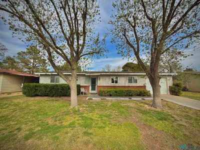 2212 N Acoma Dr, Hobbs, NM, 88240
