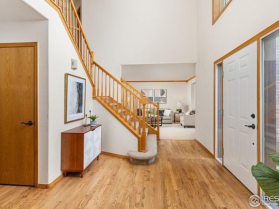 4th image of 1401 Clover Creek Dr