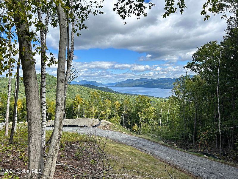 5th image of 188 Watershed Drive