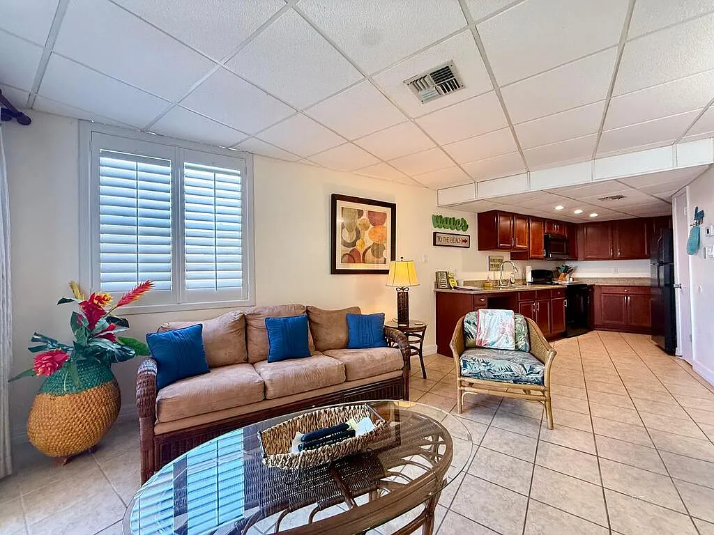2 bed, 2.0 bath, 979 sqft, $2,300 — Photo 4