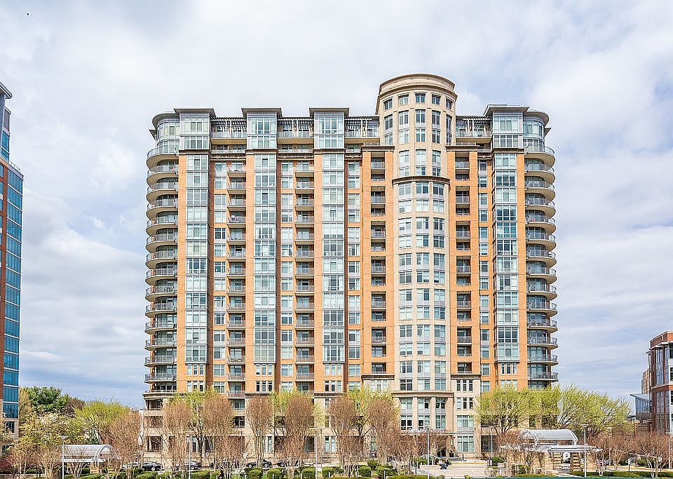 1st image of 8220 Crestwood Heights Dr APT 210