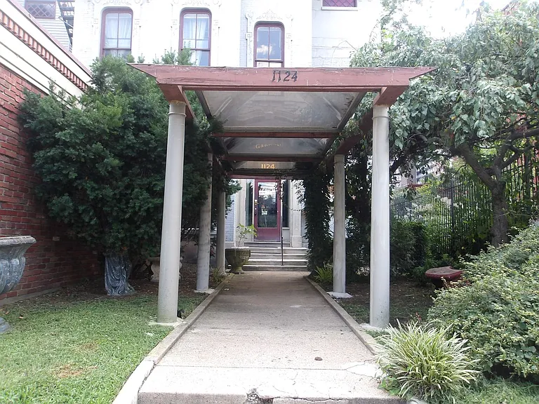 1124 S. 3rd St — Photo 1