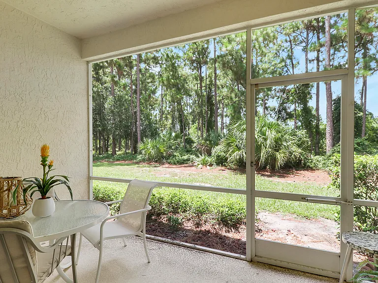 9222 Wentworth Ln — Photo 30