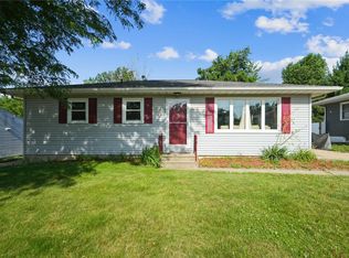 1215 Brockman Dr SE, Cedar Rapids, IA 52403